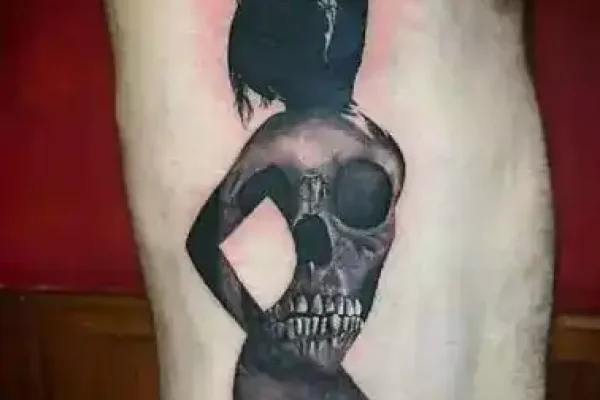 Totenkopf-Tattoos-2